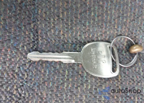 2004 Chevrolet Silverado 1500 from USA, damaged, VIN 1GCEC14X44Z161124